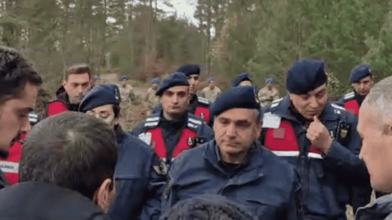 Bilecik'te maden protestosuna jandarma engeli: Torununuza nasıl hesap vereceksiniz?