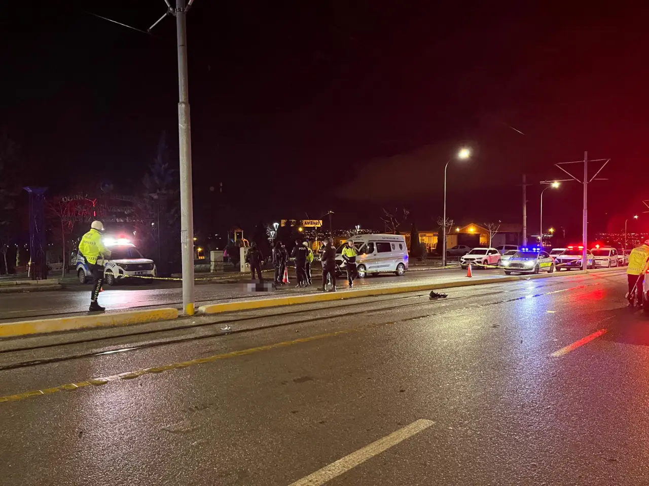 Eskişehir'de otomobilin çarptığı 3 yaya hayatını kaybetti