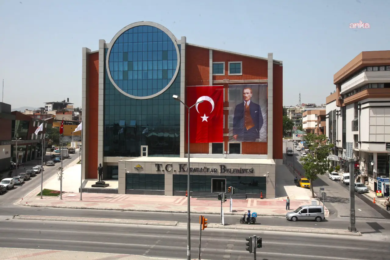 'Cumhurbaşkanına hakaret' suçlamasıyla gözaltına alınan CHP'li Meclisi Üyesi tutuklandı