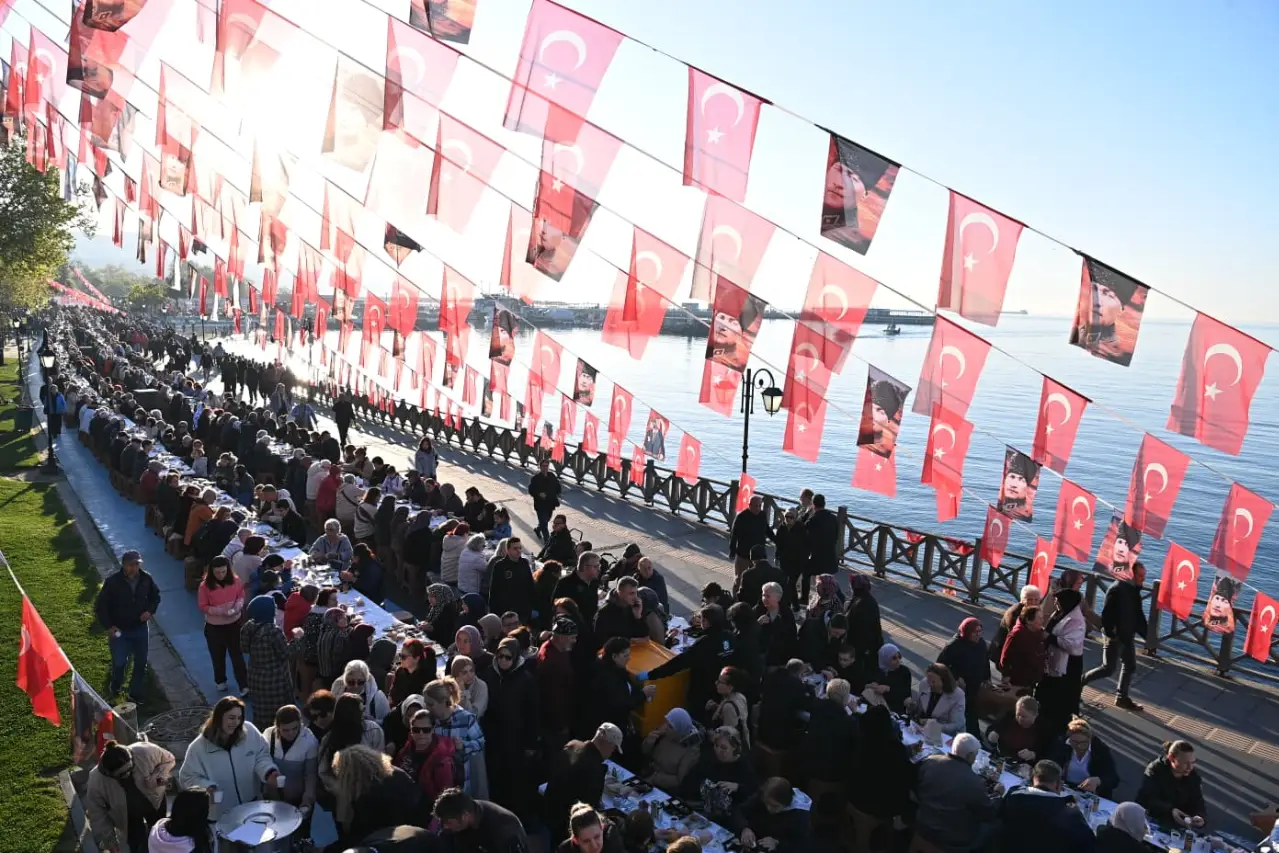 Tekirdağ’da binlerce kişi baharı Hıdırellez sofralarında karşıladı