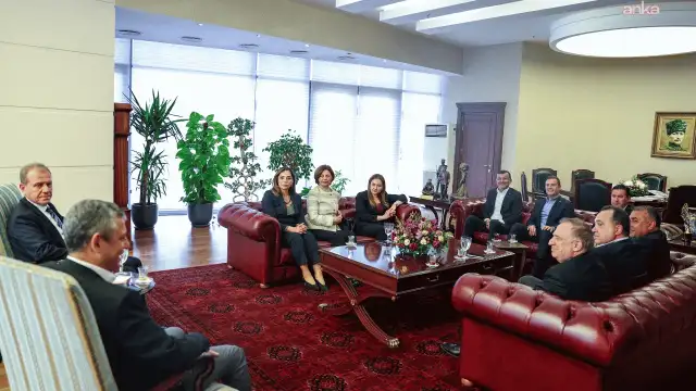 CHP'li Büyükşehir Belediye Başkanları toplantısı başladı