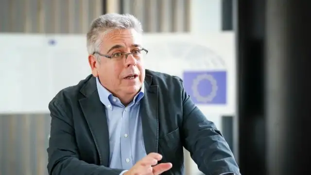 Nacho Sanchez Amor: Tüm CHP üyelerine ve Özgür Özel'e, tam dayanışmamı ve desteğimi ifade ediyorum