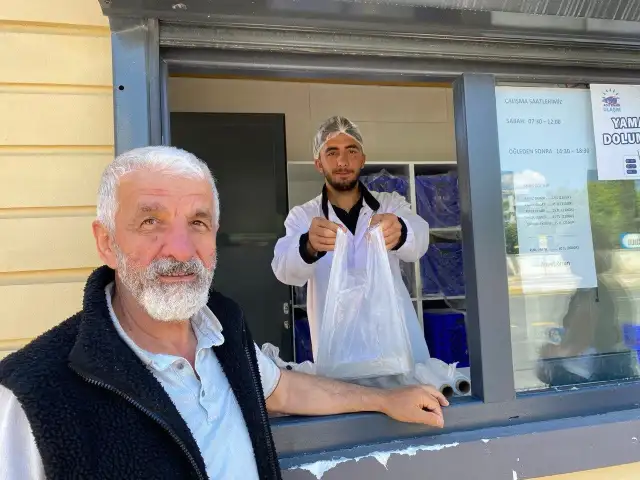 Adıyaman Belediyesi tarafından üretilen gezen tavuk yumurtaları Halk Ekmek büfelerinde satışa sunuldu