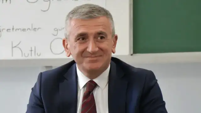 Akçakoca Belediye Başkanı Fikret Albayrak görevden uzaklaştırıldı