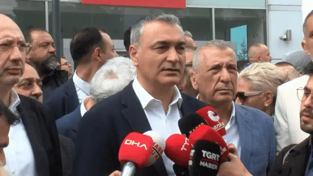 Müslim Sarı'dan grup toplantısı açıklaması: Hiçbir şey gizli kalmayacak