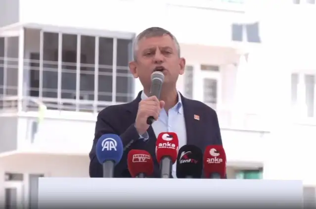 Özgür Özel Çorum'daki Alevi Canlar Buluşması'na katıldı
