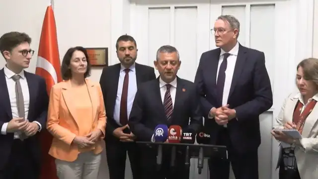 Almanya Sosyal Demokrat Partisi heyetinden Özel'e dayanışma ziyareti