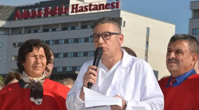"Aşılama oranlarımız düşük, kontrolsüz bir normalleşme yaşıyoruz"