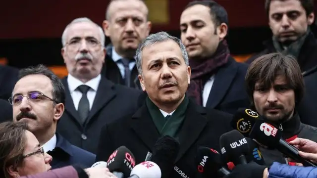 Bakan Yerlikaya'dan talimat: Soylu döneminde usulsüz dağıtılan çakarlar toplatılacak