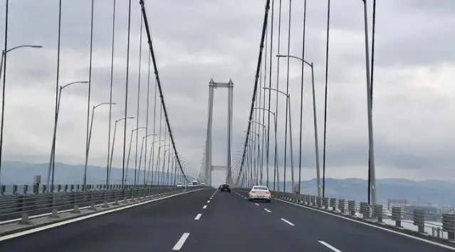 Köprü ve otoyol geçiş ücretlerine yüzde 42'ye varan zam