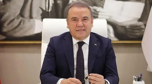Muhittin Böcek: Adaylıkla ilgili önümüzdeki günlerde açıklama yapacağım