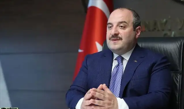 Bakan Varank LGBTİ+'ları hedef aldı: Cinsiyetsizliği dayatırsanız biz de kimseye eyvallah demeyiz