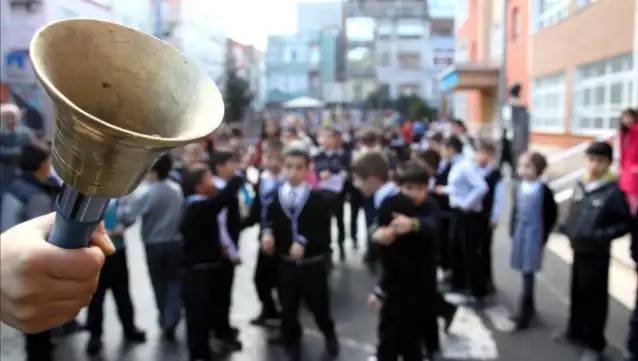 Yeni eğitim ve öğretim yılı ekonomik ve sosyal sorunların gölgesinde başladı