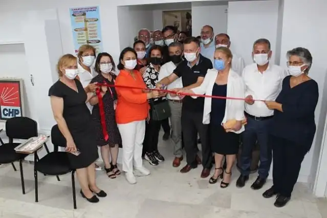 CHP Parti Okulu Adana'da yeni binasında
