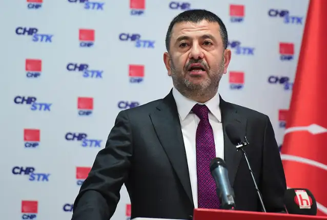 Ağbaba: Bütçe görüşmelerine Sanayi Bakanı Mercedes'le geldi, Togg'a binemedi