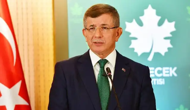 Ahmet Davutoğlu Biyografisi, Ahmet Davutoğlu Kimdir ?