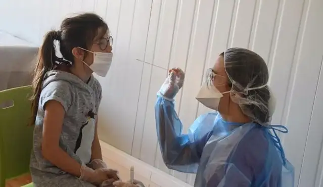 Güney Kore'de Kovid-19 nedeniyle hastaneye başvuranların sayısı 4 haftada 6 kat arttı
