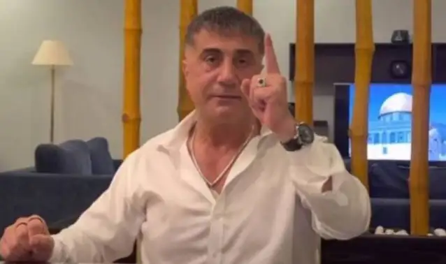 Peker kendisini hedef alan Doğu Perinçek'e yanıt verdi; "Yayınlamazsan şerefsiz ve aşağılıksın itsin"