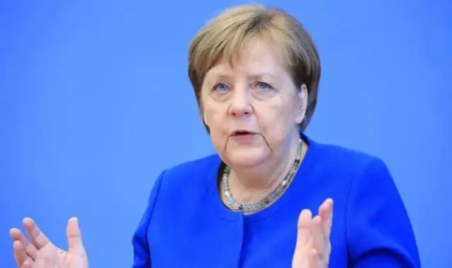 Almanya eski Başbakanı Merkel’e Avrupa Birliği’nin en yüksek liyakat nişanı