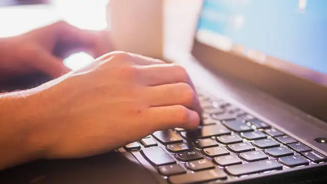 İnternet kullanan her 10 kişiden 4'ü internet reklamlarından etkileniyor