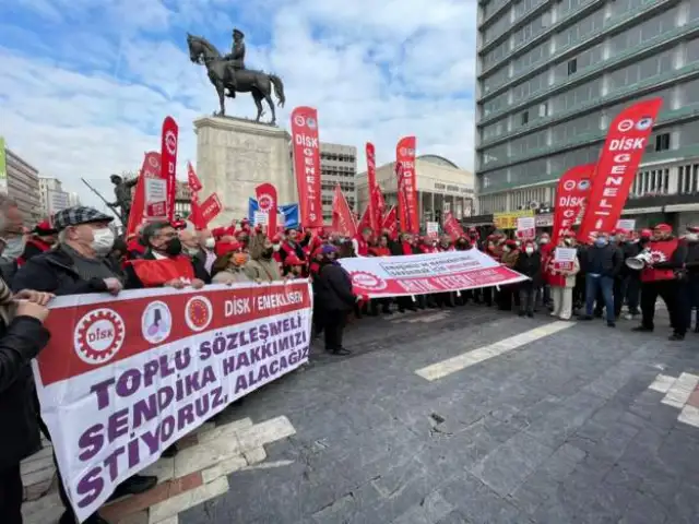 DİSK: Bu ülkenin işçi sınıfı satılık değildir