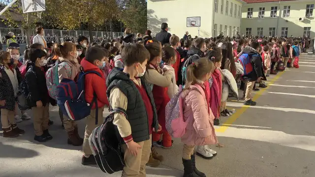 İki haftalık yarıyıl tatili sona eriyor: Okullarda yarın ilk ders zili çalacak