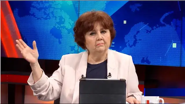Halk TV'nin patronu, Ayşenur Arslan’ın programını sonlandırdı