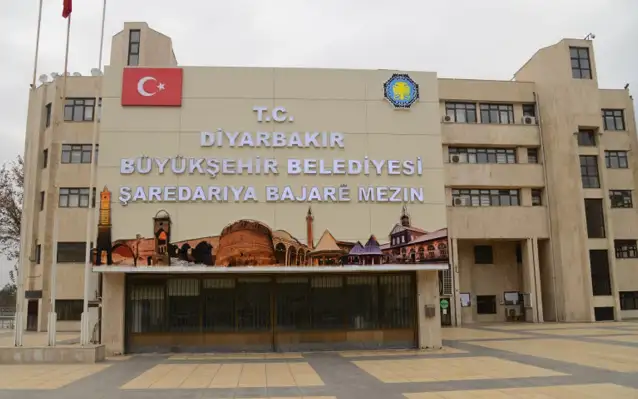 Diyarbakır kayyumu, belediyeyi devretmeden evvel spor tesislerini Gençlik ve Spor Bakanlığı’na devretti