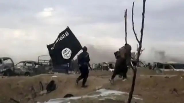 Çatışma bölgelerinde bulunan 3 IŞİD'liye  aileleri ile birlikte TC vatandaşlığı