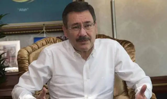 Melih Gökçek'e Özgür Özel’e yönelik ifadeleri nedeniyle 20 bin lira tazminat cezası