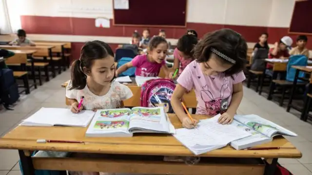 İlk ara tatil bugün başlıyor: Okullar ne zaman açılacak?