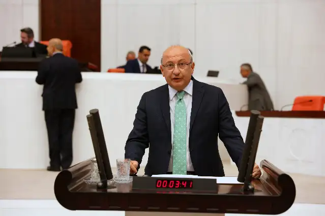 “Madem Montrö’nün önemini anladınız amirallerden özür dileyin, haklarını iade edin!”