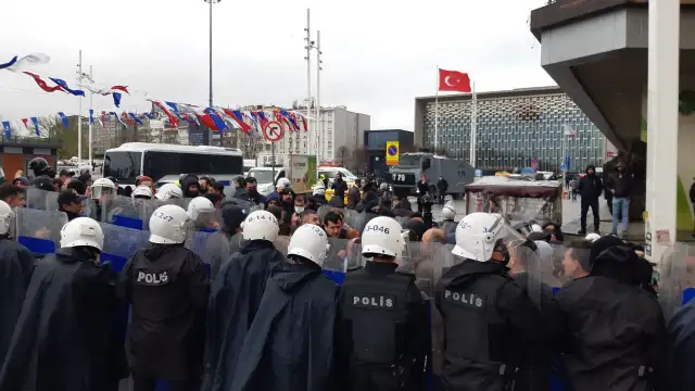 1 Mayıs açıklamasına polis müdahalesi: 30’a yakın gözaltı