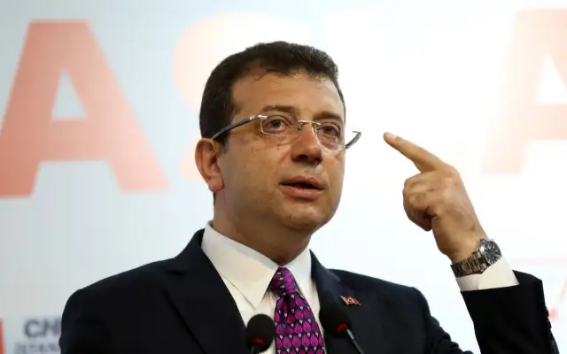 İmamoğlu’ndan Tunç Soyer'e destek: Sel gider, kum kalır, siz gideceksiniz