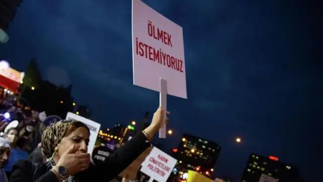 Adliye bahçesinde eşini öldüren Alaattin Keçkin'e  ağırlaştırılmış müebbet ve 22 yıl hapis cezası