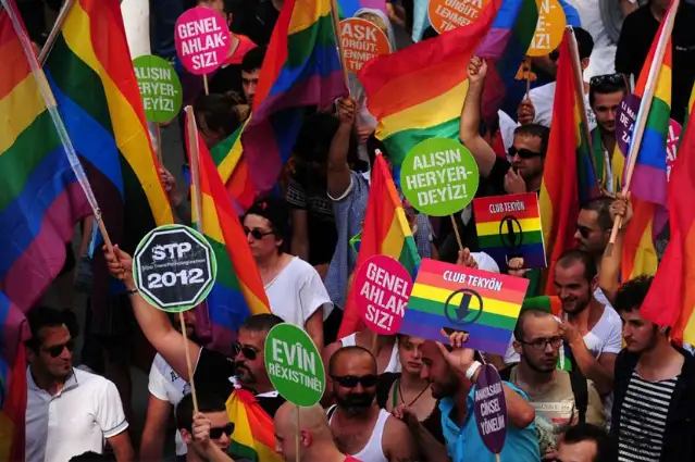 Beyoğlu ve Kadıköy'de LGBTİ+ Onur Haftası etkinlikleri yasaklandı