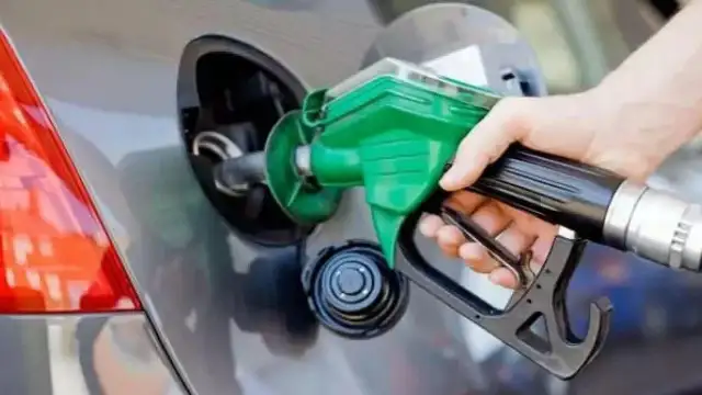 Salı gününden geçerli olmak üzere benzine zam geliyor