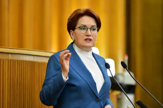 Akşener, partisinin belediye başkanlarıyla bir araya geldi