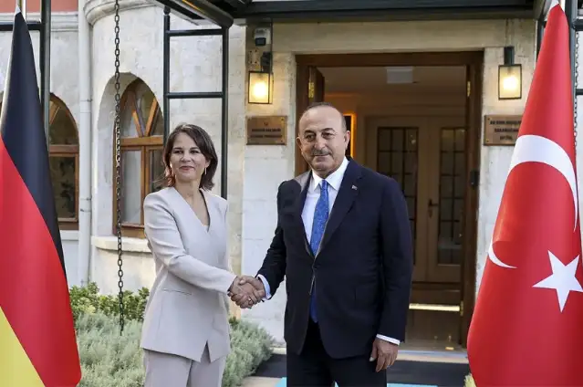 Türkiye ve Almanya dışişleri bakanları arasında Kavala gerginliği