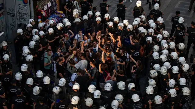 Valilik açıkladı: İstanbul'daki Suruç anmasında 106 kişi gözaltına alındı