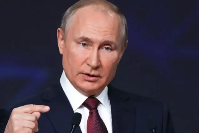 Putin, Vietnam'da üst düzey yetkililerle görüştü
