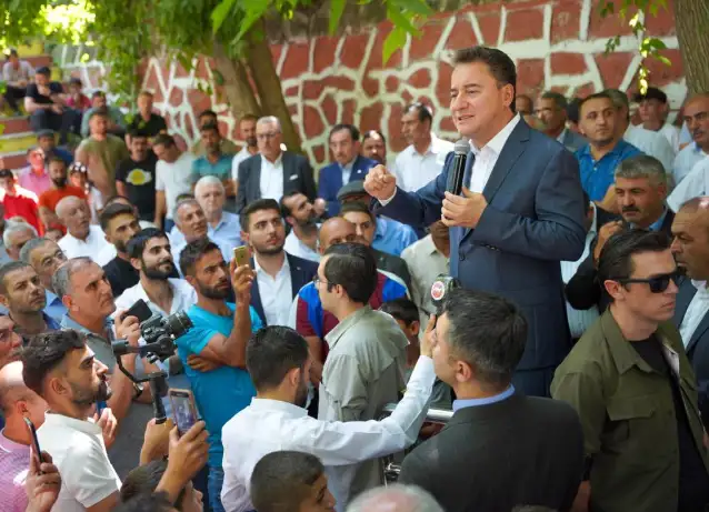 Babacan: Devleti, Kürt meselesinin çözümünün bir parçası haline getireceğiz