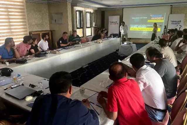 Seçim Haberciliği Eğitim Programı: dokuz8AKADEMİ İzmir’e geliyor