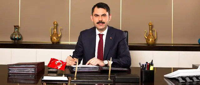 Murat Kurum, 394 gün sonra bakanlık koltuğuna döndü