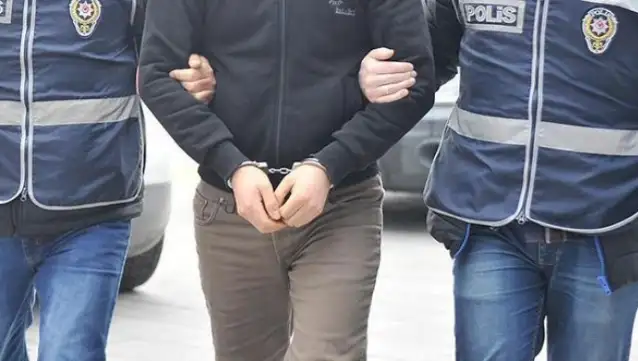 Kız öğrenci yurdunda eşyalara zarar verdiği belirlenen 4 şüpheli tutuklandı