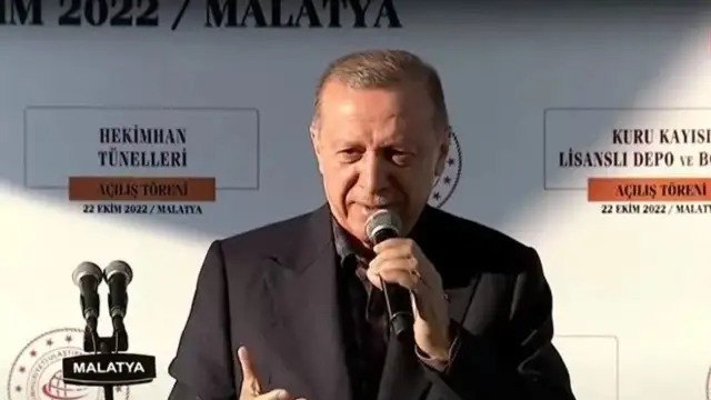 Erdoğan'dan başörtüsü açıklaması: Sıkıyorsa gel bu işi referanduma götürelim