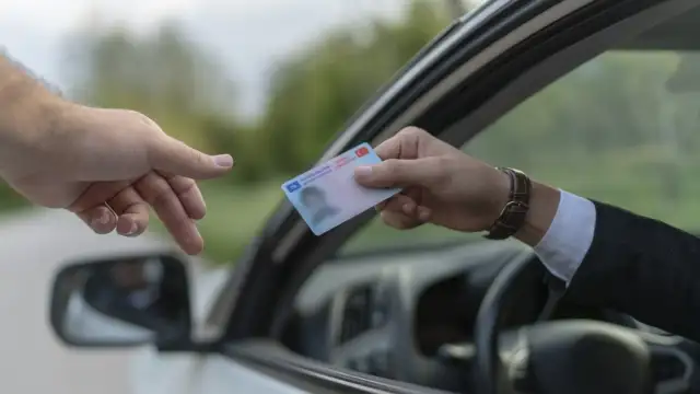 Eski tip ehliyetlerin geçerlilik süresi doldu: Yaklaşık 1,8 milyon kişi yenilemedi
