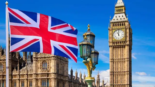 İngiltere’de yerel seçimlerde göçmen karşıtı Reform UK birinci parti oldu