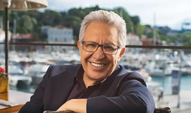 Zülfü Livaneli Kimdir? Zülfü Livaneli Biyografisi ve Hayatı