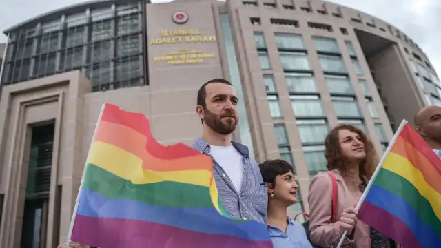 Ayrımcılığa maruz kalan LGBTİ+ bireylerin hiçbiri hukuki yollara başvurmuyor